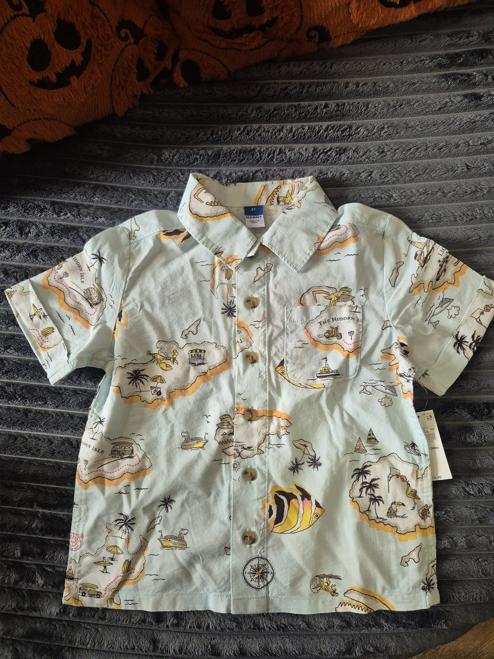 Old Navy Light Blue Island Print Button-Down Shirt